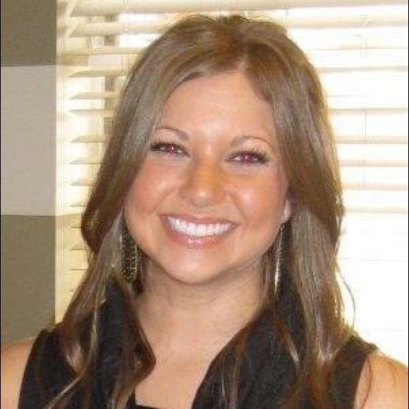 Meet your Posher, Amanda - Picture 1 of 1